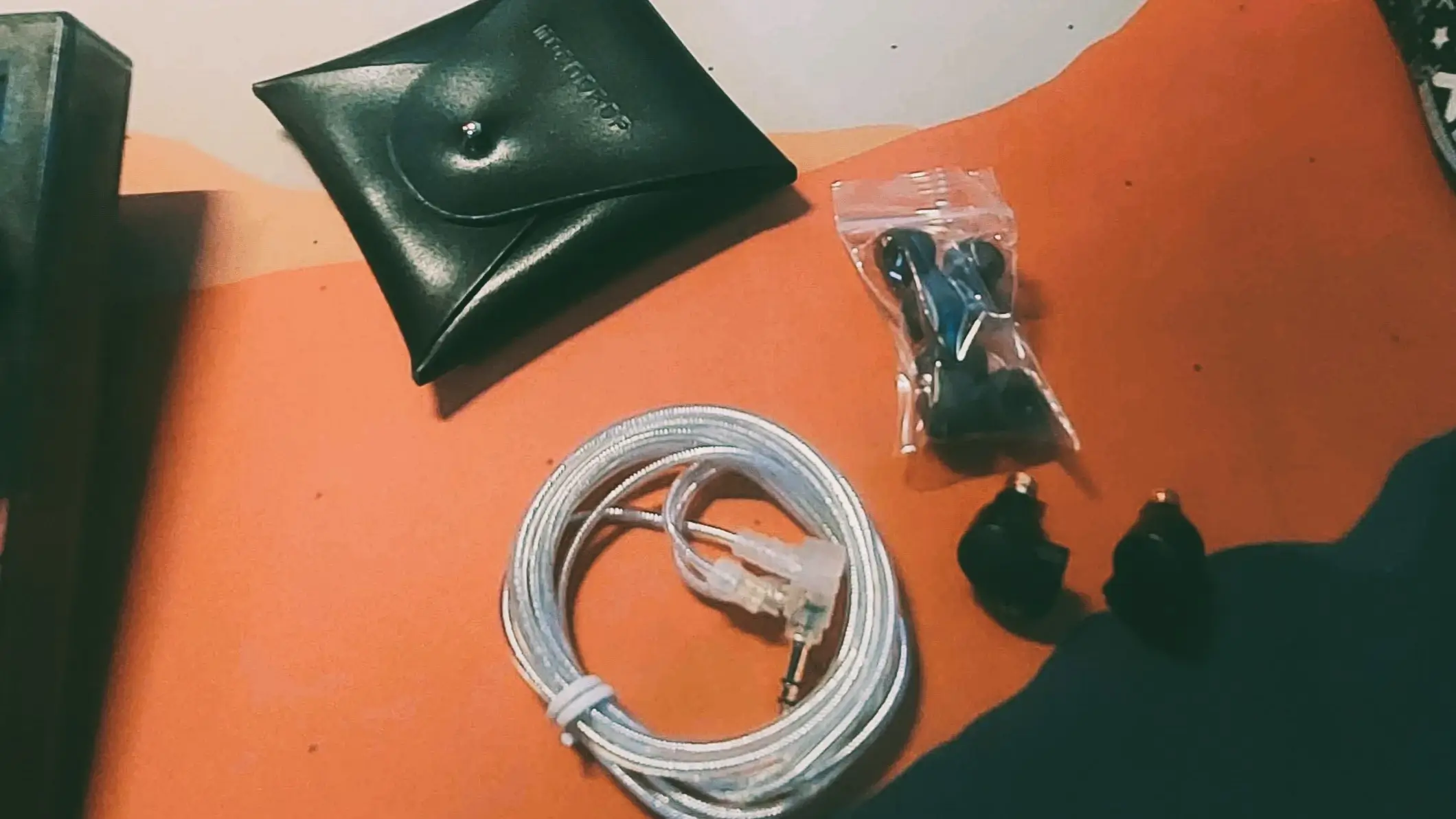 Headset photo 1